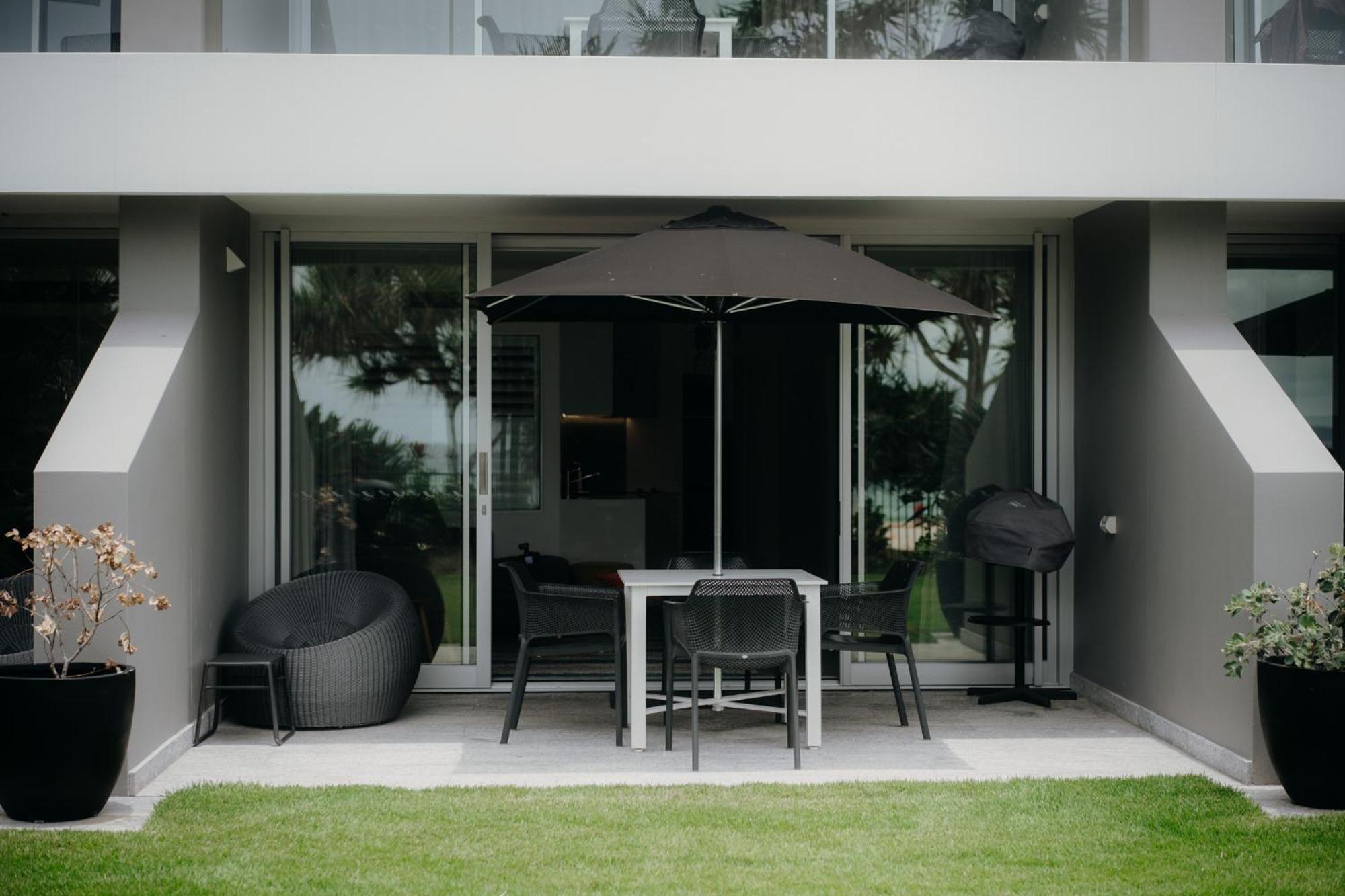 Netanya Noosa Beachfront Resort Eksteriør bilde