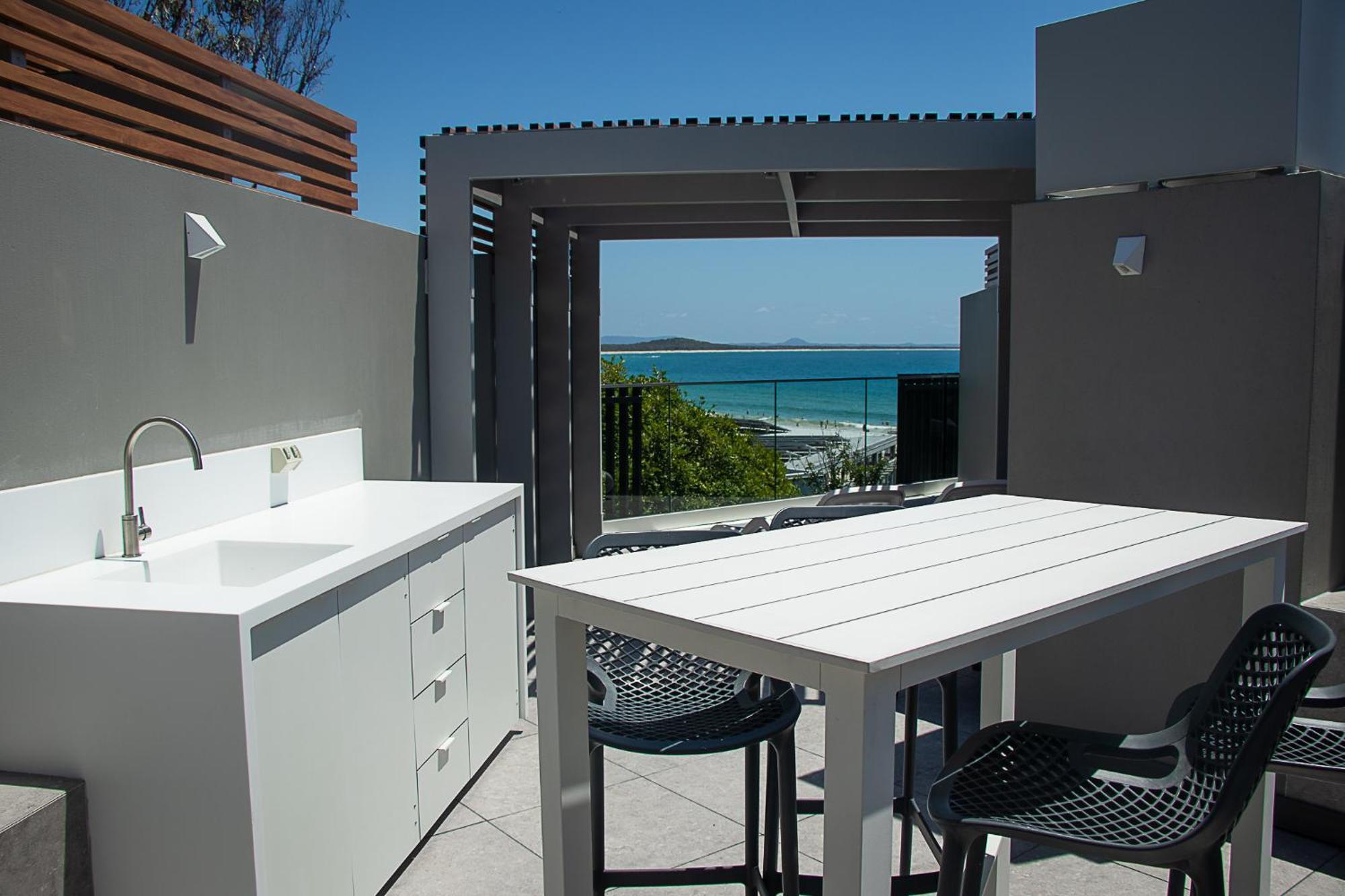 Netanya Noosa Beachfront Resort Eksteriør bilde